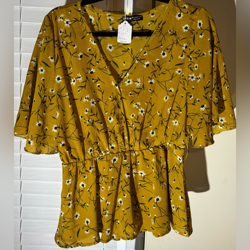 Large SHEIN Floral Print Blouse with Belt  Loops